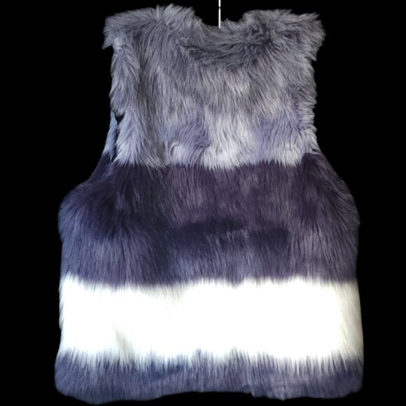 FATE The Label Faux Fur Vest Small NWT - Picture 3 of 8